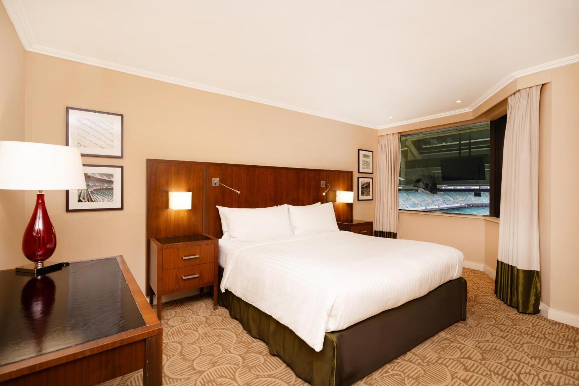 London Twickenham Stadium Hotel, A Member Of Radisson Individuals Ngoại thất bức ảnh