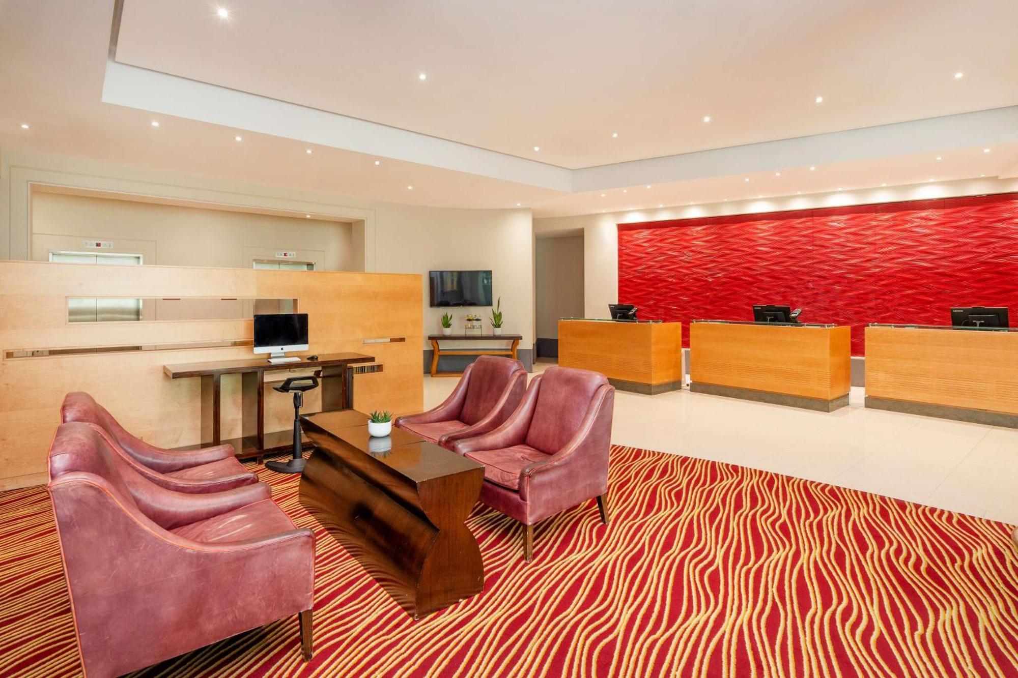 London Twickenham Stadium Hotel, A Member Of Radisson Individuals Ngoại thất bức ảnh