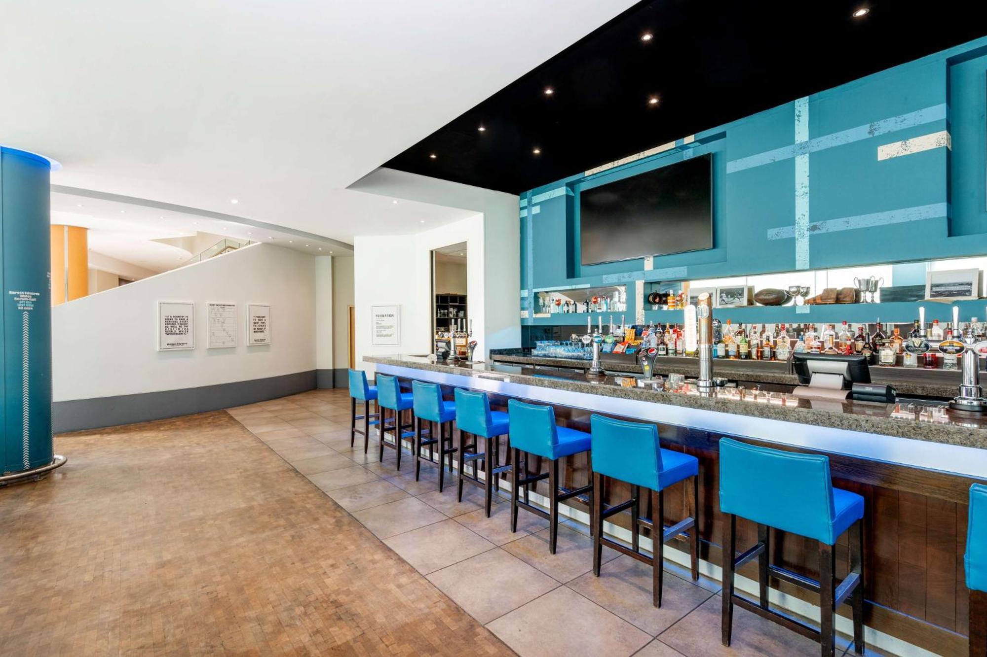 London Twickenham Stadium Hotel, A Member Of Radisson Individuals Ngoại thất bức ảnh